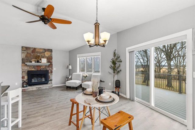 6028 Saddle Ridge, Portage, WI 53901