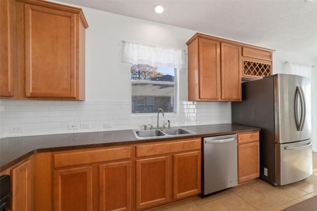 2618 Bridgestone Park Lane, Spring, TX 77386