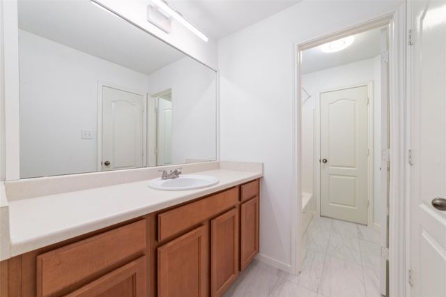 2618 Bridgestone Park Lane, Spring, TX 77386