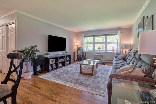 183 Farber Drive 183, West Babylon, NY 11704