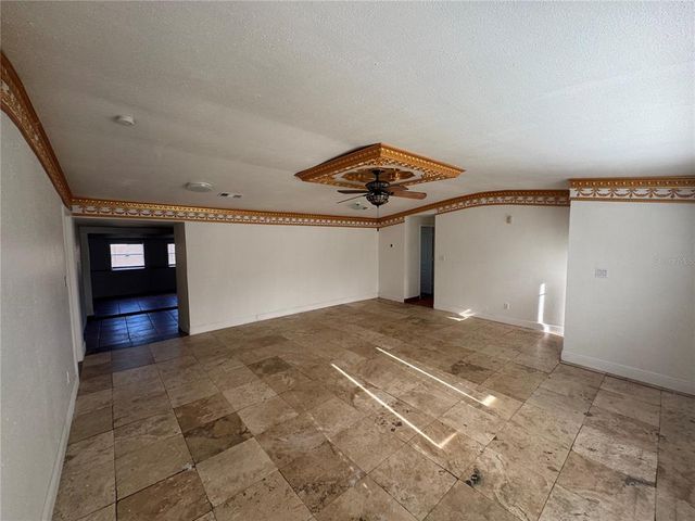 2430 N CENTRAL AVENUE, Kissimmee, FL 34741