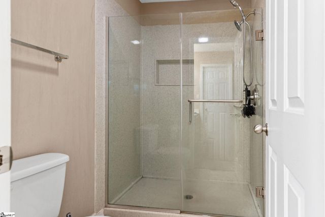 223 Woodruff Park Lane, Simpsonville, SC 29681