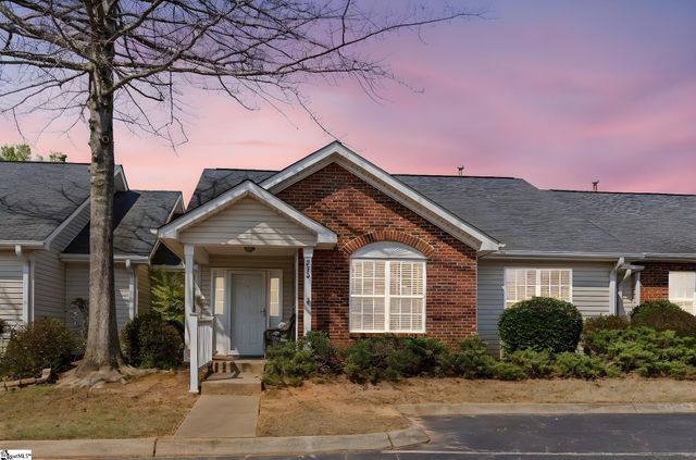 223 Woodruff Park Lane, Simpsonville, SC 29681