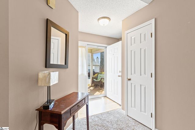 223 Woodruff Park Lane, Simpsonville, SC 29681