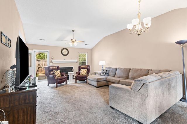 223 Woodruff Park Lane, Simpsonville, SC 29681