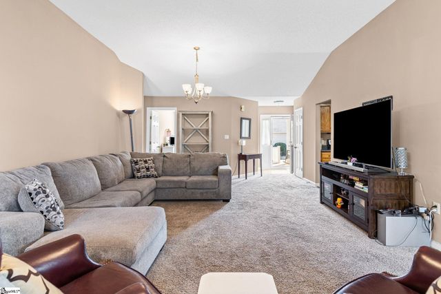 223 Woodruff Park Lane, Simpsonville, SC 29681