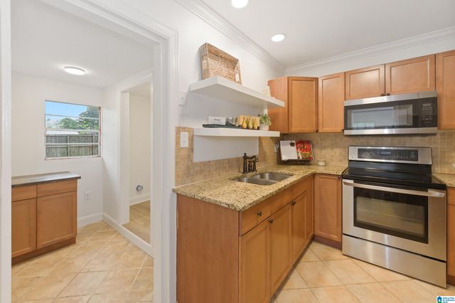 140 WOODSIDE DRIVE, Irondale, AL 35210