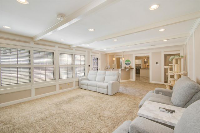 5623 Bermuda Dunes Drive, Houston, TX 77069