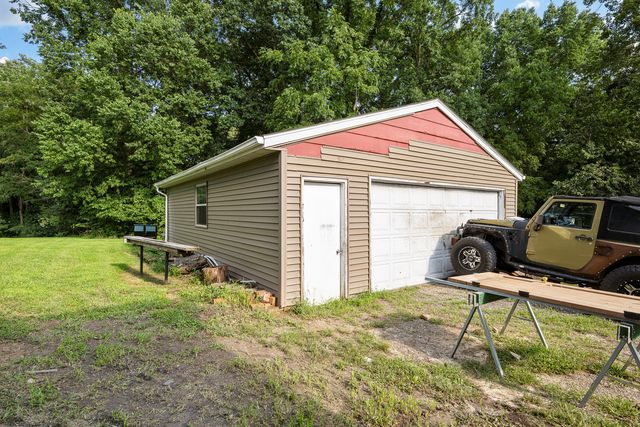 515 8TH Street, Silvis, IL 61282