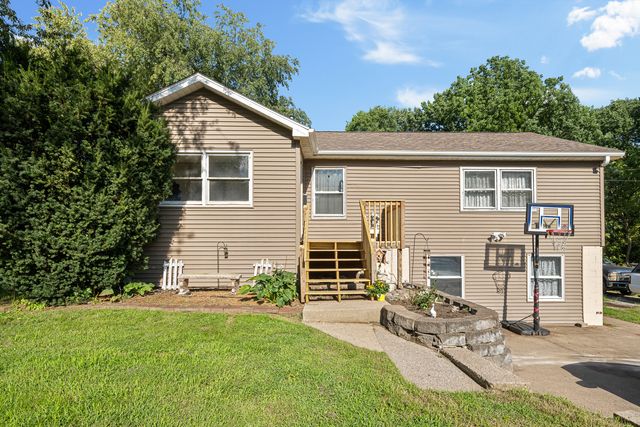 515 8TH Street, Silvis, IL 61282