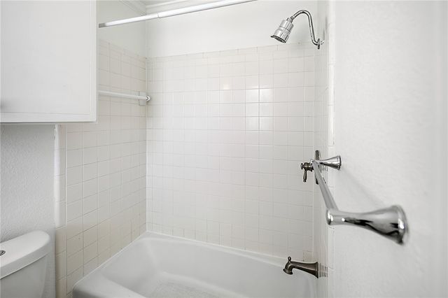 1203 Hawk Tree Drive, College Station, TX 77845