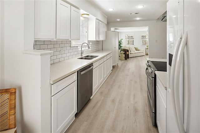 1203 Hawk Tree Drive, College Station, TX 77845