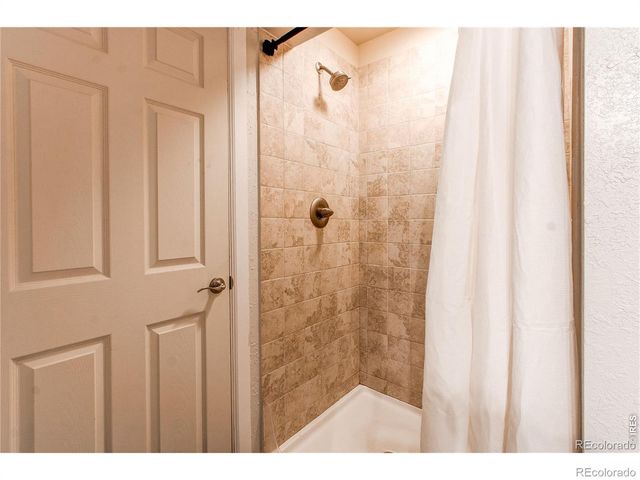 13900 Lake Song Lane B6, Broomfield, CO 80023