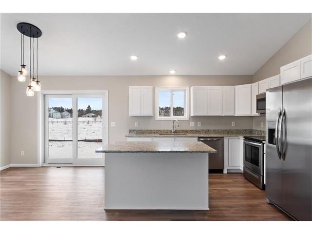 6818 376th Street, North Branch, MN 55056