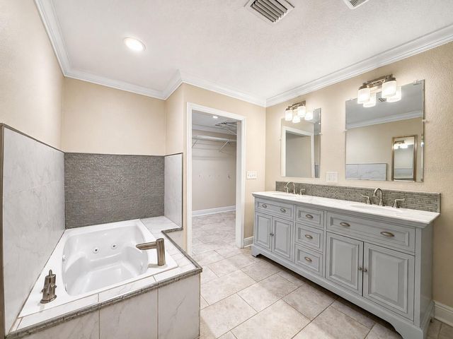 3415 GROVE STREET CIRCLE, Tampa, FL 33610