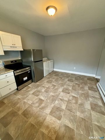 411 Main Street 1, Cromwell, CT 06416