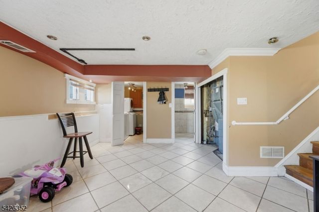 86 Westminster Rd, Woodbridge Twp., NJ 07067