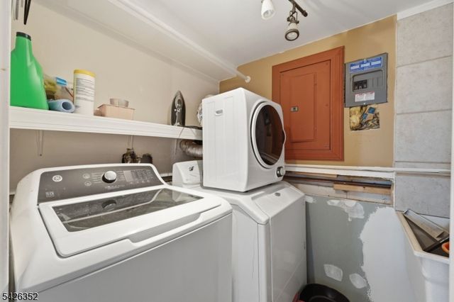 86 Westminster Rd, Woodbridge Twp., NJ 07067