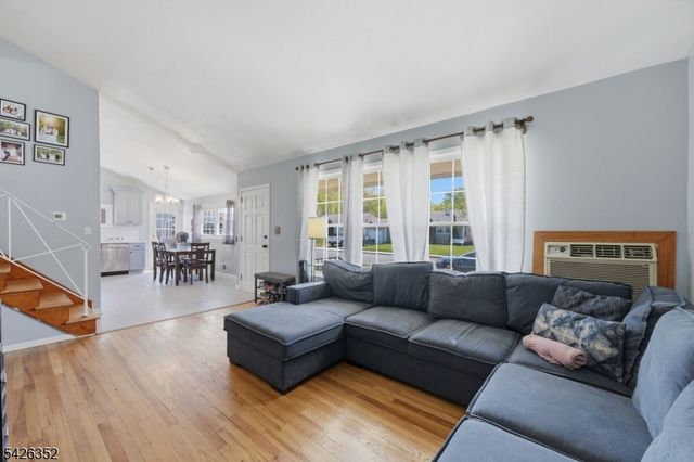 86 Westminster Rd, Woodbridge Twp., NJ 07067