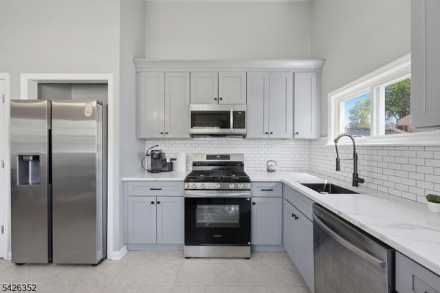 86 Westminster Rd, Woodbridge Twp., NJ 07067