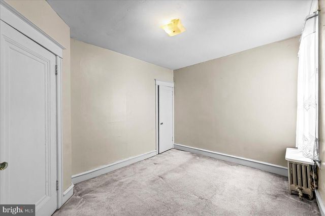 217 AVON RD, Upper Darby, PA 19082