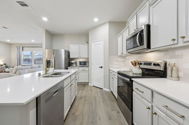 13117 N Haven Way, Providence Village, TX 76227