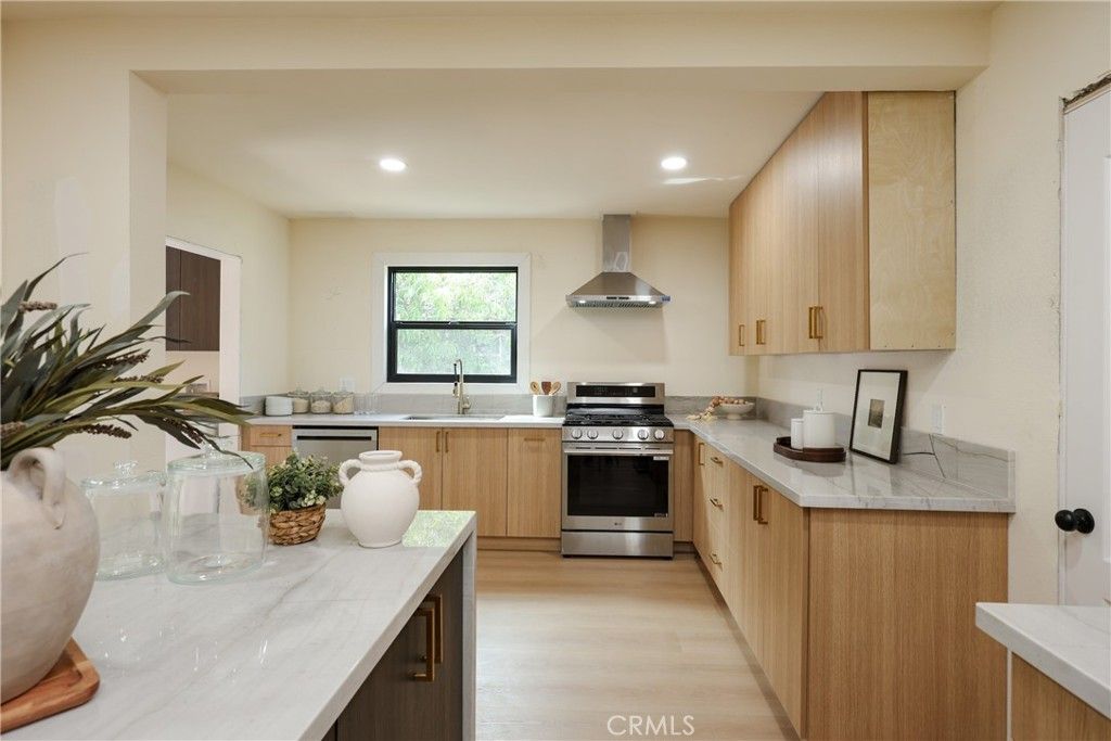 2409 N Hesperian Street, Santa Ana, CA 92706 — exterior