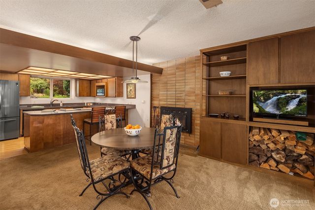 7433 NE 120th Place, Kirkland, WA 98034