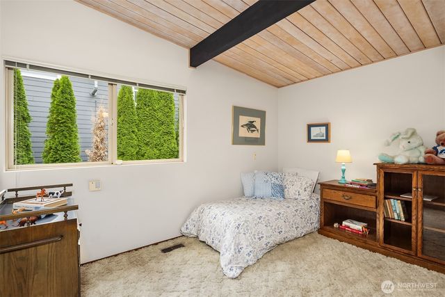 7433 NE 120th Place, Kirkland, WA 98034