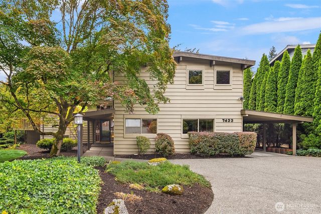 7433 NE 120th Place, Kirkland, WA 98034