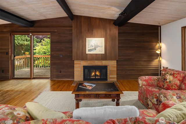 7433 NE 120th Place, Kirkland, WA 98034