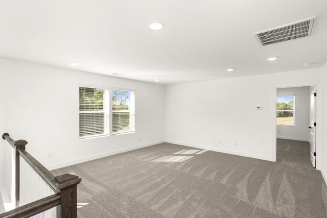 1554 Oak Springs Dr, Columbia, TN 38401