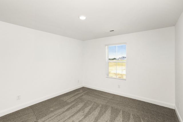 1554 Oak Springs Dr, Columbia, TN 38401