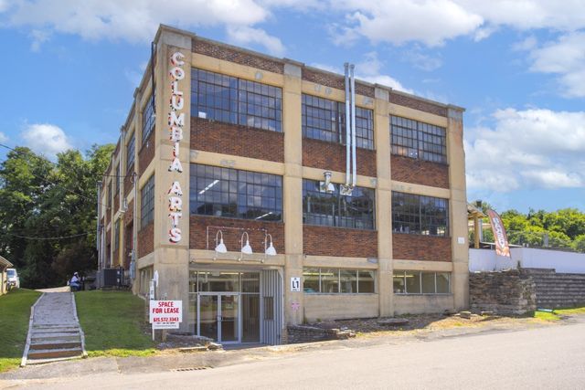 1554 Oak Springs Dr, Columbia, TN 38401