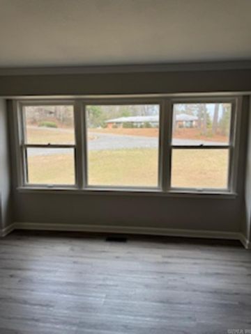 980 Woodcrest Rd, Camden, AR 71701