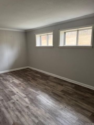 980 Woodcrest Rd, Camden, AR 71701