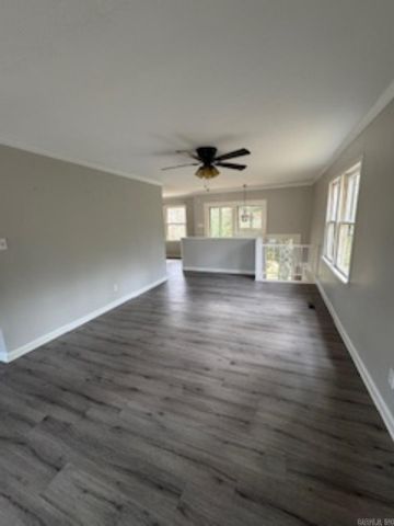 980 Woodcrest Rd, Camden, AR 71701