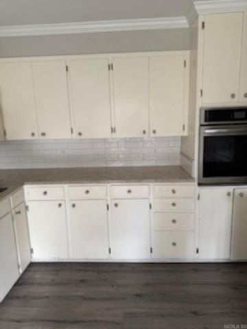 980 Woodcrest Rd, Camden, AR 71701