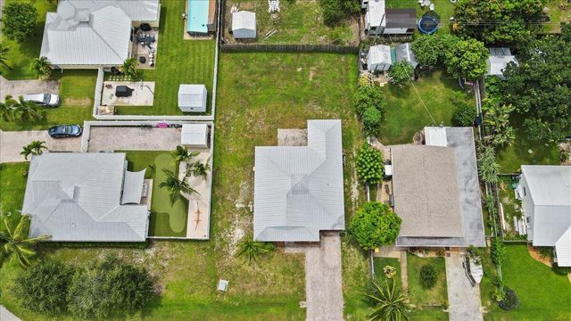 3164 SE Orange Tree Place, Stuart, FL 34997
