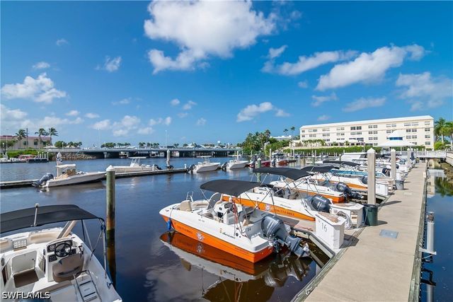 451 BAYFRONT PL 5201, Naples, FL 34102