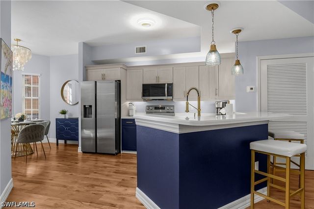 451 BAYFRONT PL 5201, Naples, FL 34102