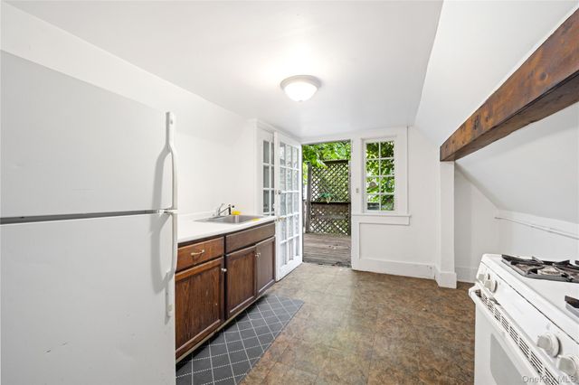 210 Route 100, Katonah, NY 10536