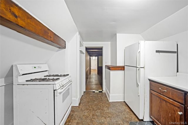 210 Route 100, Katonah, NY 10536