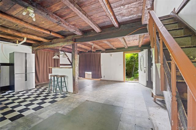 210 Route 100, Katonah, NY 10536