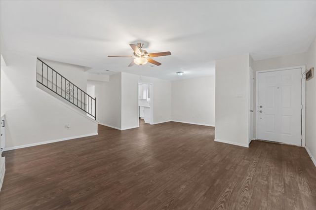 4007 Ridgebrook Drive, Arlington, TX 76015