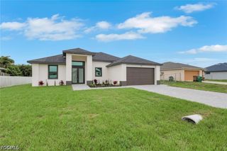 1412 NE 2nd PL, Cape Coral, FL 33909