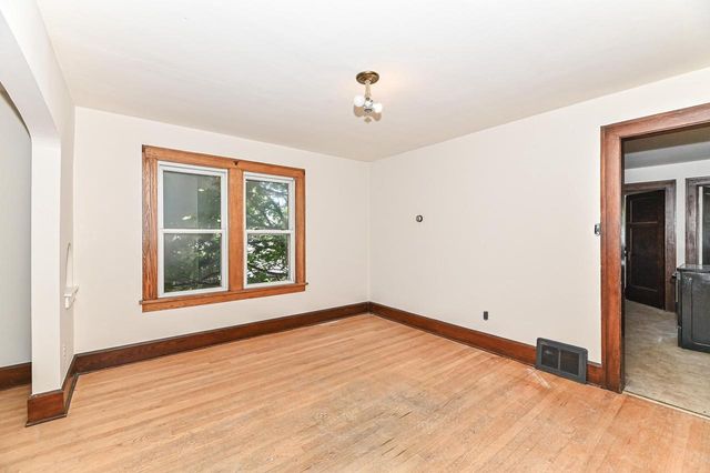 3340 10th AVENUE, Racine, WI 53402