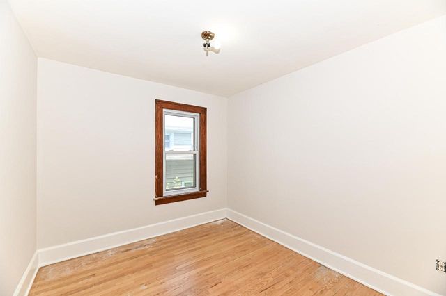 3340 10th AVENUE, Racine, WI 53402
