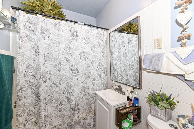 3340 10th AVENUE, Racine, WI 53402