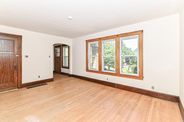 3340 10th AVENUE, Racine, WI 53402